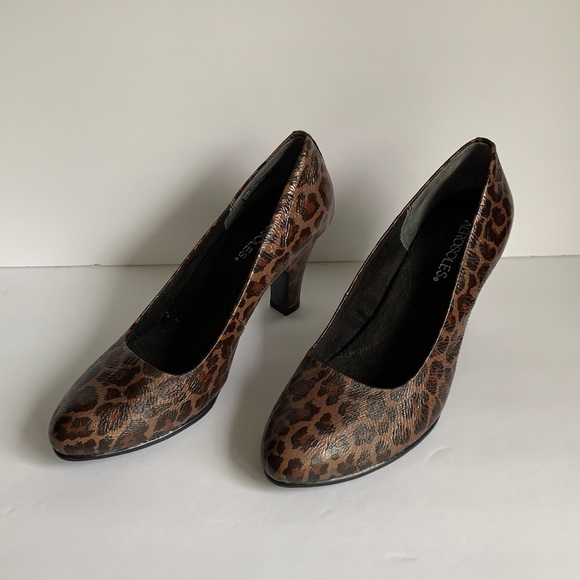 AEROSOLES Leopard Print Heels - Picture 1 of 8